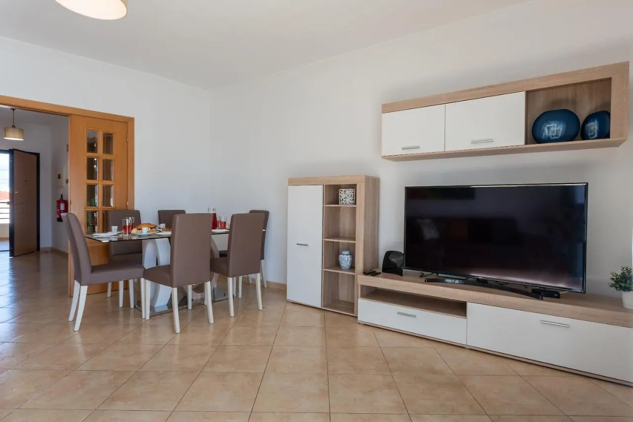 Apartamento Monarquia - T3 Quarteira 0*,  Portugal