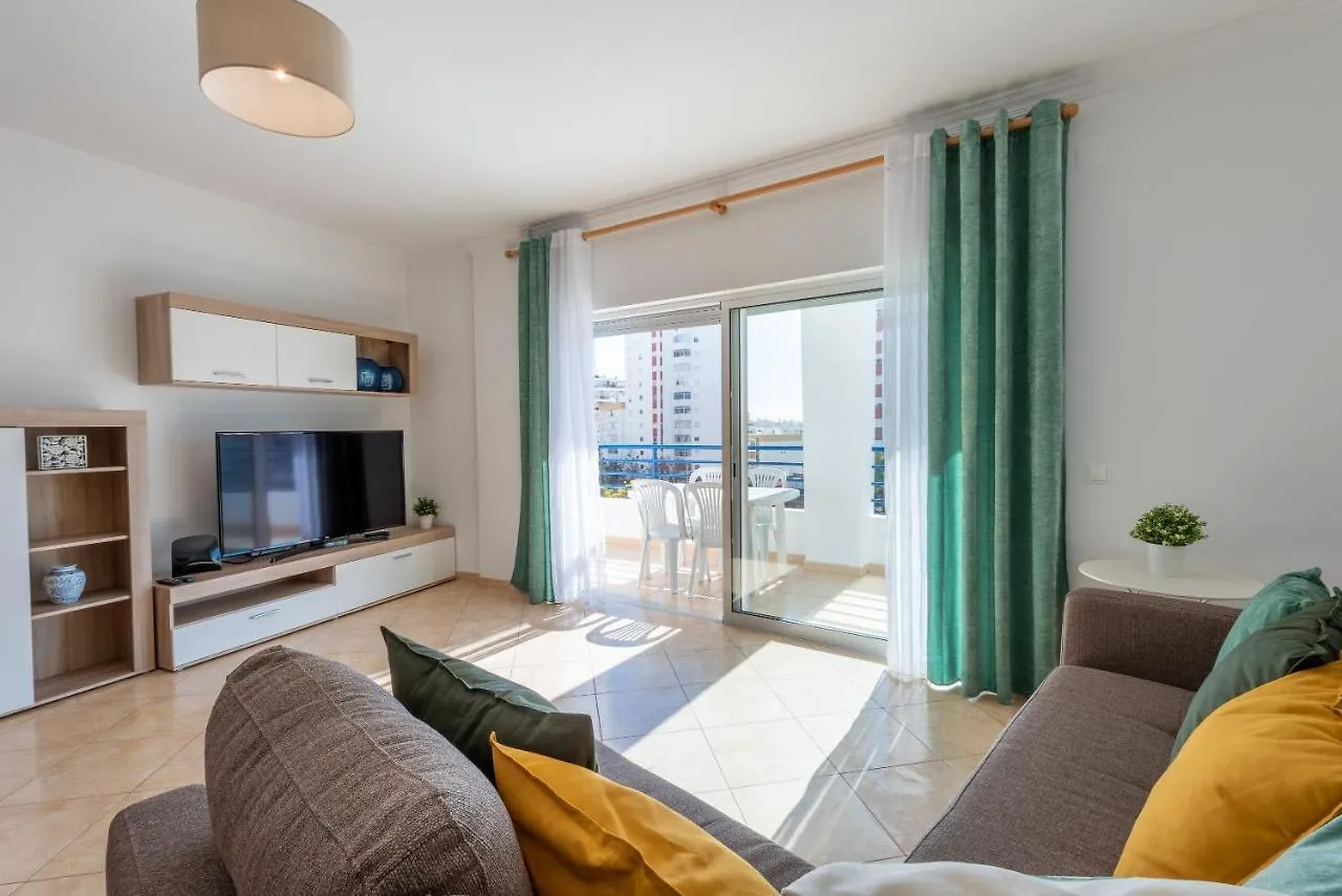 Apartamento Monarquia - T3 Quarteira 0*,