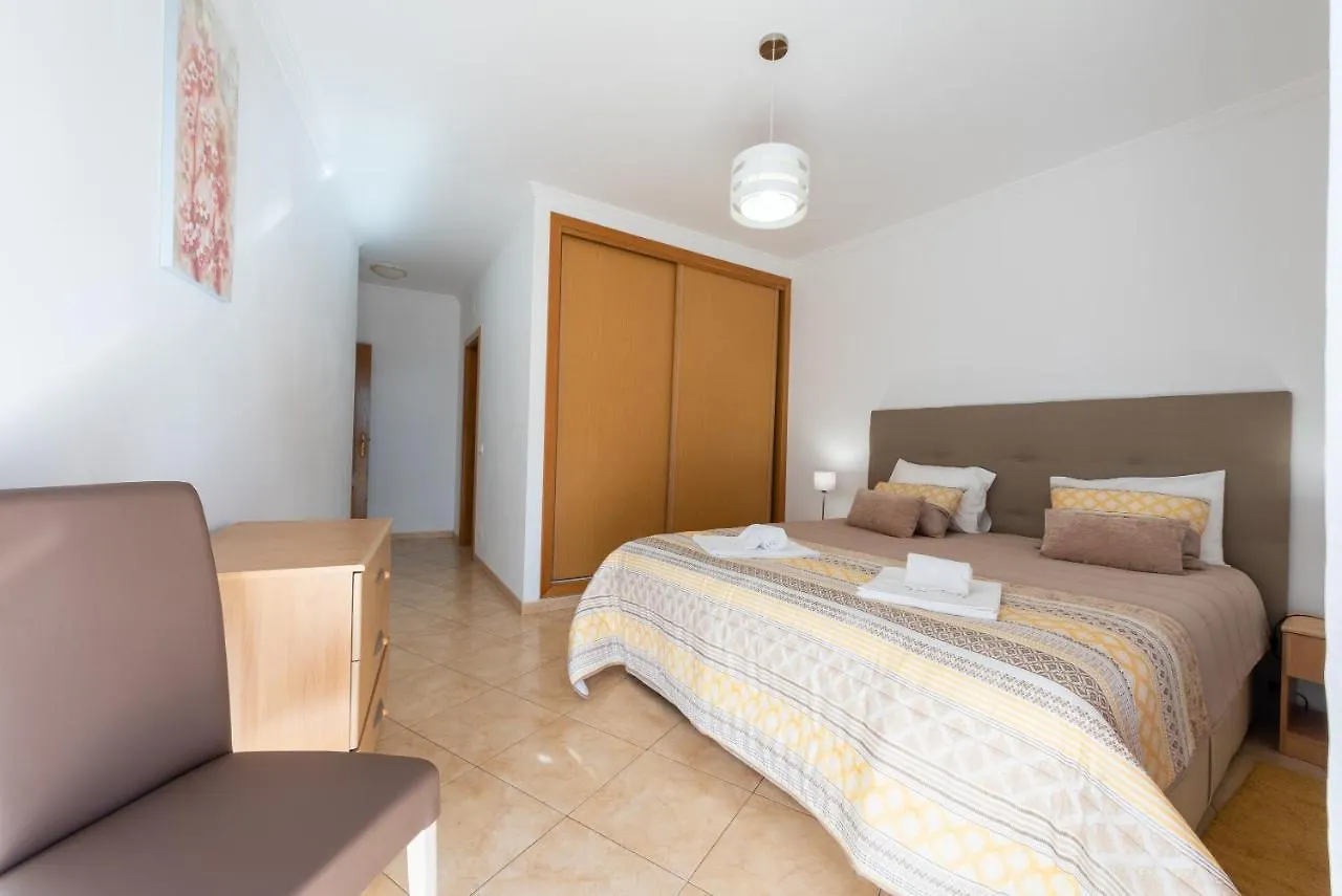 Apartamento Monarquia - T3 Quarteira