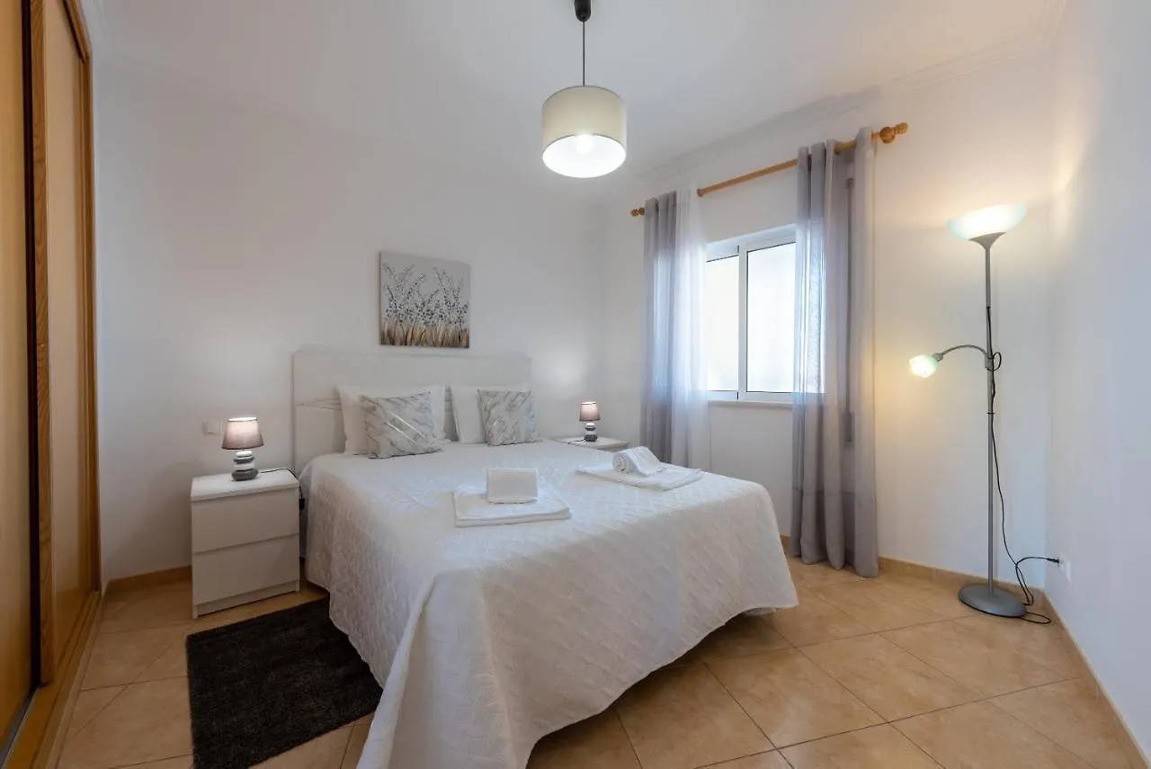Apartment Apartamento Monarquia - T3 Quarteira